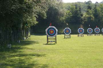 Fotos vom Wettkampf, Pause und Siegerehrung von der LM FITA in Vellmar vom 02. Juli 2006-11