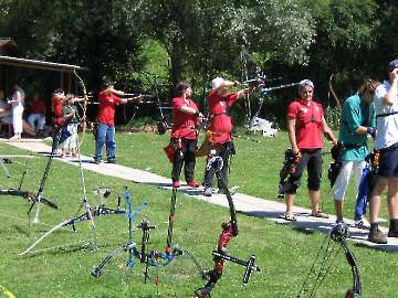 Fotos vom Wettkampf, Pause und Siegerehrung von der LM FITA in Vellmar vom 02. Juli 2006-14
