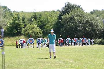 Fotos vom Wettkampf, Pause und Siegerehrung von der LM FITA in Vellmar vom 02. Juli 2006-27