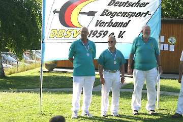 Fotos vom Wettkampf, Pause und Siegerehrung von der LM FITA in Vellmar vom 02. Juli 2006-45